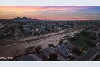 935 W Gascon Road, San Tan Valley, AZ 85143 - Photo 5