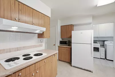 10869 W Clair Drive, Sun City, AZ 85351 - Photo 17
