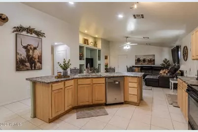 1572 W Mary K Drive, Casa Grande, AZ 85194 - Photo 7