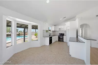 10097 W Mariposa Street, Phoenix, AZ 85037 - Photo 9