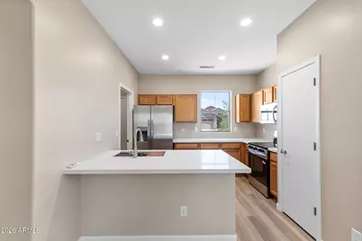 16841 W Cottonwood Street, Surprise, AZ 85388 - Photo 11