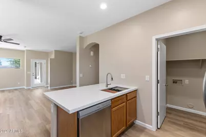 16841 W Cottonwood Street, Surprise, AZ 85388 - Photo 13