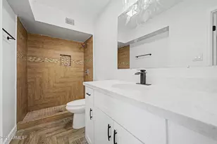 6521 W Turney Ave, Phoenix, AZ 85033 - Photo 25