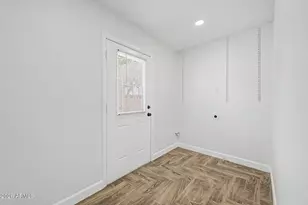 6521 W Turney Ave, Phoenix, AZ 85033 - Photo 27