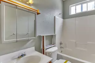 1331 E Apollo Rd, Phoenix, AZ 85042 - Photo 15
