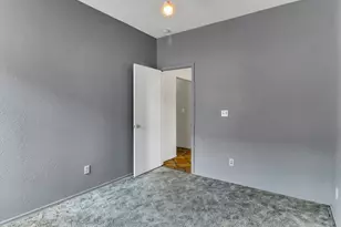 1331 E Apollo Rd, Phoenix, AZ 85042 - Photo 25