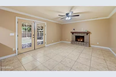 7949 W Devonshire Avenue, Phoenix, AZ 85033 - Photo 7