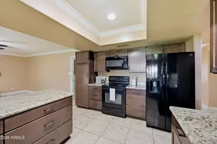 7949 W Devonshire Ave, Phoenix, AZ 85033 - Photo 11