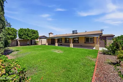 7949 W Devonshire Avenue, Phoenix, AZ 85033 - Photo 29