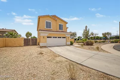 17817 W Marshall Lane, Surprise, AZ 85388 - Photo 5