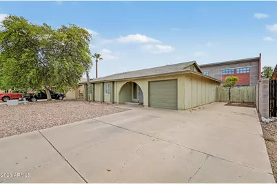 8925 W Meadowbrook Avenue, Phoenix, AZ 85037 - Photo 3