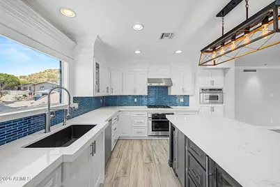 2229 E Belmont Avenue, Phoenix, AZ 85020 - Photo 11