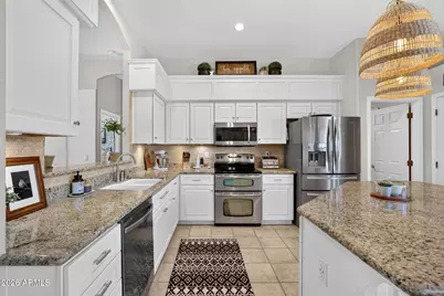 2242 E Victor Road, Gilbert, AZ 85296 - Photo 9