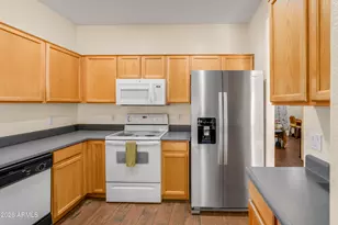 14332 W Mitchell Dr, Goodyear, AZ 85338 - Photo 11