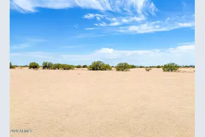 2735 W Zapotec Avenue #2, Eloy, AZ 85131 - Photo 1
