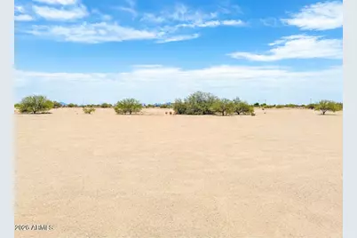 2735 W Zapotec Avenue #2, Eloy, AZ 85131 - Photo 3