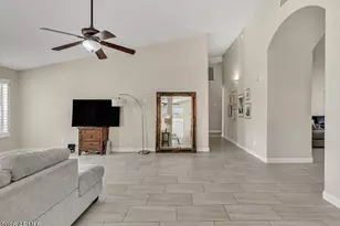 11105 E Poinsettia Dr, Scottsdale, AZ 85259 - Photo 9