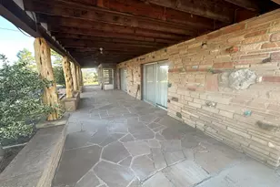 18127 S Tawny Ln, Peeples Valley, AZ 86332 - Photo 5