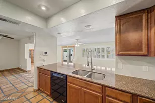 2075 E Cairo Dr, Tempe, AZ 85282 - Photo 17