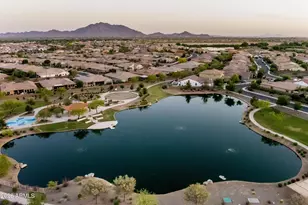 3889 E Chestnut Ln, Gilbert, AZ 85298 - Photo 101