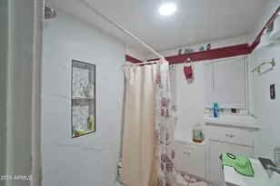 1433 E Brill St, Phoenix, AZ 85006 - Photo 11