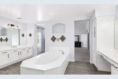 12946 W Luchana Drive, Litchfield Park, AZ 85340 - Photo 9