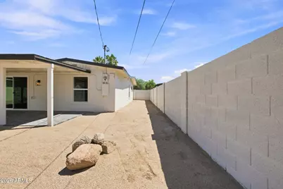 2232 E Mitchell Drive, Phoenix, AZ 85016 - Photo 35