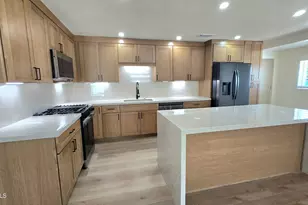 2232 E Mitchell Dr, Phoenix, AZ 85016 - Photo 9