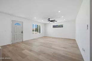 2232 E Mitchell Dr, Phoenix, AZ 85016 - Photo 7