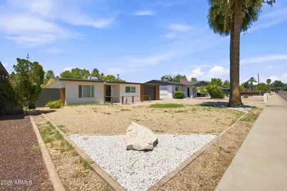 2232 E Mitchell Drive, Phoenix, AZ 85016 - Photo 3