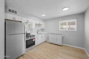 1925 W Village Dr, Phoenix, AZ 85023 - Photo 11