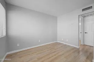 1925 W Village Dr, Phoenix, AZ 85023 - Photo 9
