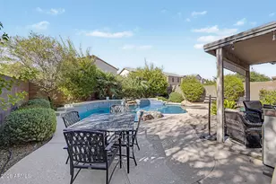 2532 W Straight Arrow Ln, Phoenix, AZ 85085 - Photo 25