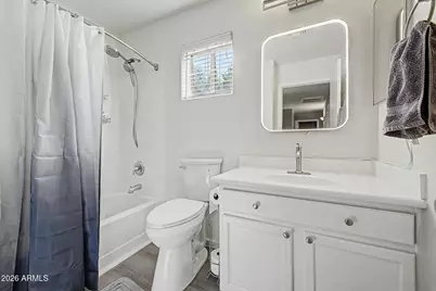 2532 W Straight Arrow Lane, Phoenix, AZ 85085 - Photo 23