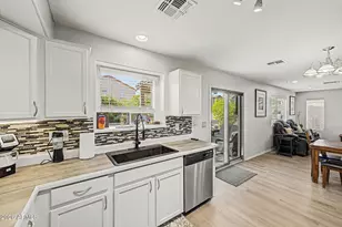 2532 W Straight Arrow Ln, Phoenix, AZ 85085 - Photo 13