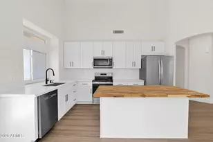138 W El Freda Rd, Tempe, AZ 85284 - Photo 13