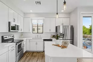 2090 S Dorsey Ln, Tempe, AZ 85282 - Photo 13