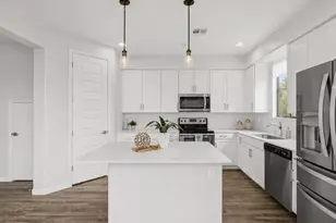 2090 S Dorsey Ln, Tempe, AZ 85282 - Photo 11