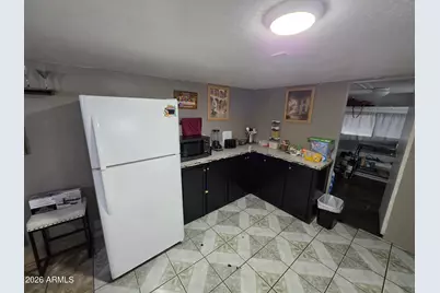 5207 N Black Canyon Highway #48, Phoenix, AZ 85015 - Photo 9