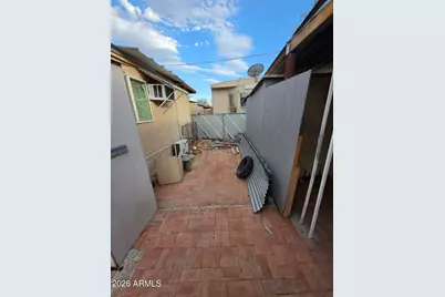 5207 N Black Canyon Highway #48, Phoenix, AZ 85015 - Photo 5