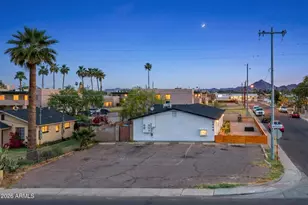 2444 E Willetta St, Phoenix, AZ 85008 - Photo 7