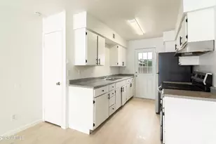 2444 E Willetta St, Phoenix, AZ 85008 - Photo 11