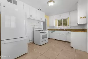6308 N 13th Pl, Phoenix, AZ 85014 - Photo 11
