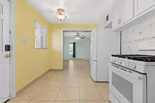 6308 N 13th Pl, Phoenix, AZ 85014 - Photo 13