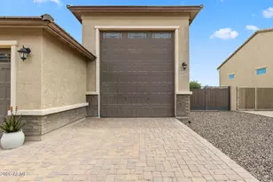 24009 N 168th Ln, Surprise, AZ 85387 - Photo 11