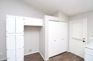 860 N McQueen Rd, Chandler, AZ 85225 - Photo 7