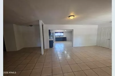 5841 W Mackenzie Drive, Phoenix, AZ 85031 - Photo 5