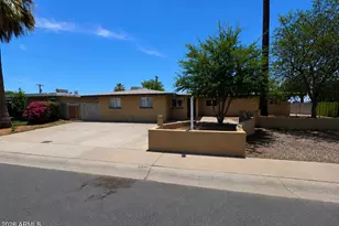 5841 W MacKenzie Dr, Phoenix, AZ 85031 - Photo 1