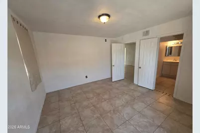5841 W Mackenzie Drive, Phoenix, AZ 85031 - Photo 13