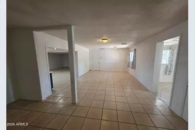 5841 W Mackenzie Drive, Phoenix, AZ 85031 - Photo 9